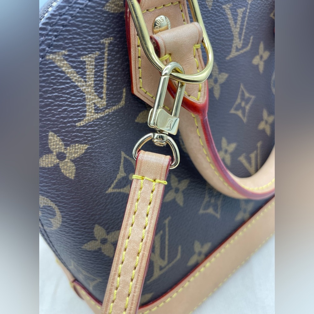 Louis Vuitton Monogram Alma BB Bag - Picture 13 of 17